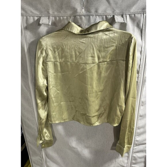 Ro & De Silky Green Cropped Button Up Blouse Size S NWT Pleated Shirt - Picture 7 of 7